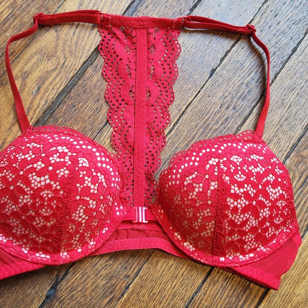 Women's 32A XHILARATION red lace underwire lined front claps racerback bra